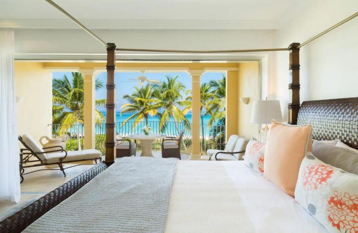 Villa Renaissance Grace Bay Exterior photo