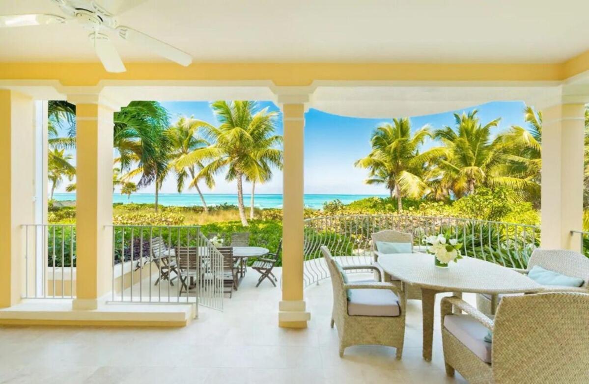 Villa Renaissance Grace Bay Exterior photo