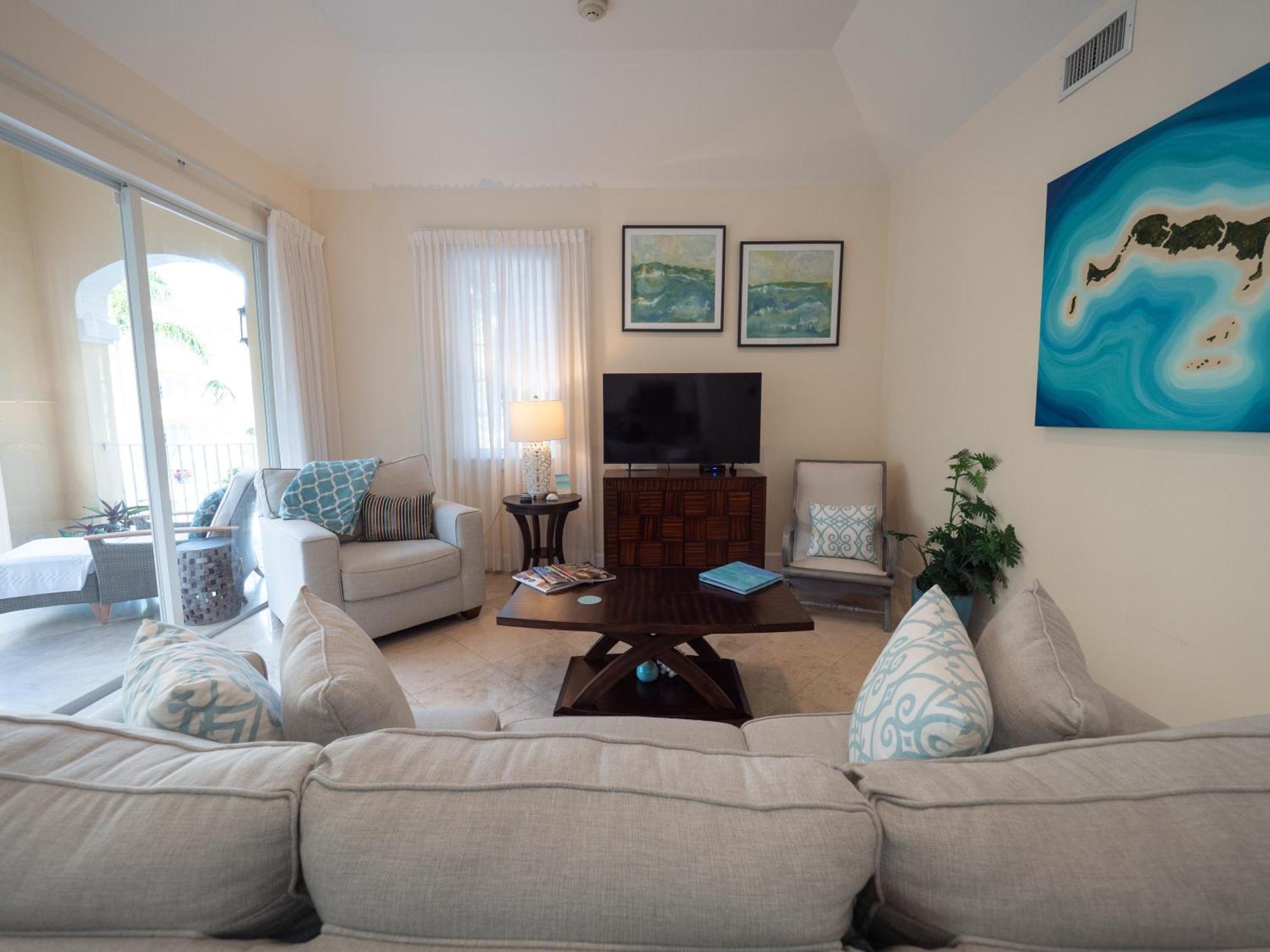 Villa Renaissance Grace Bay Exterior photo