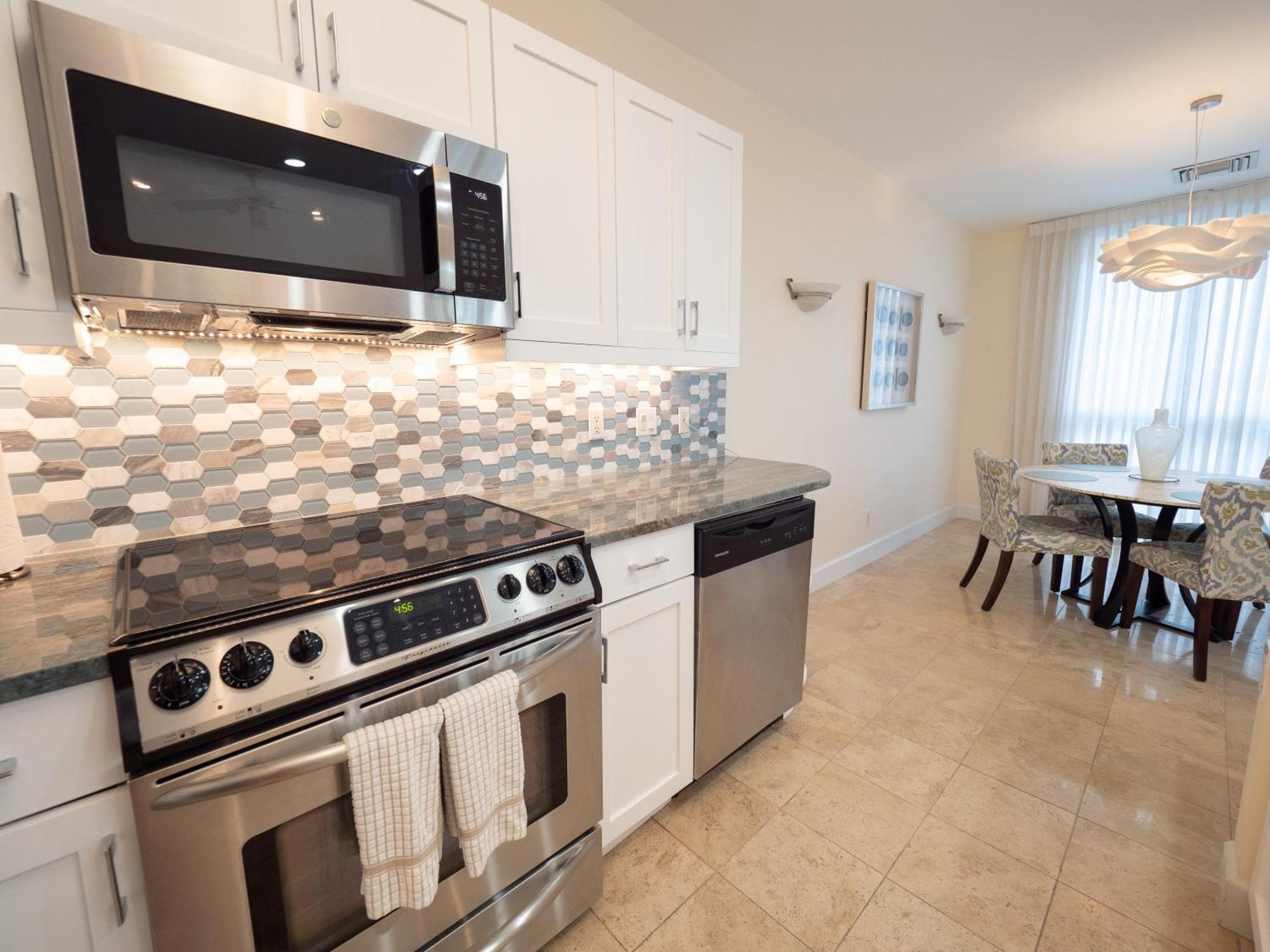 Villa Renaissance Grace Bay Exterior photo