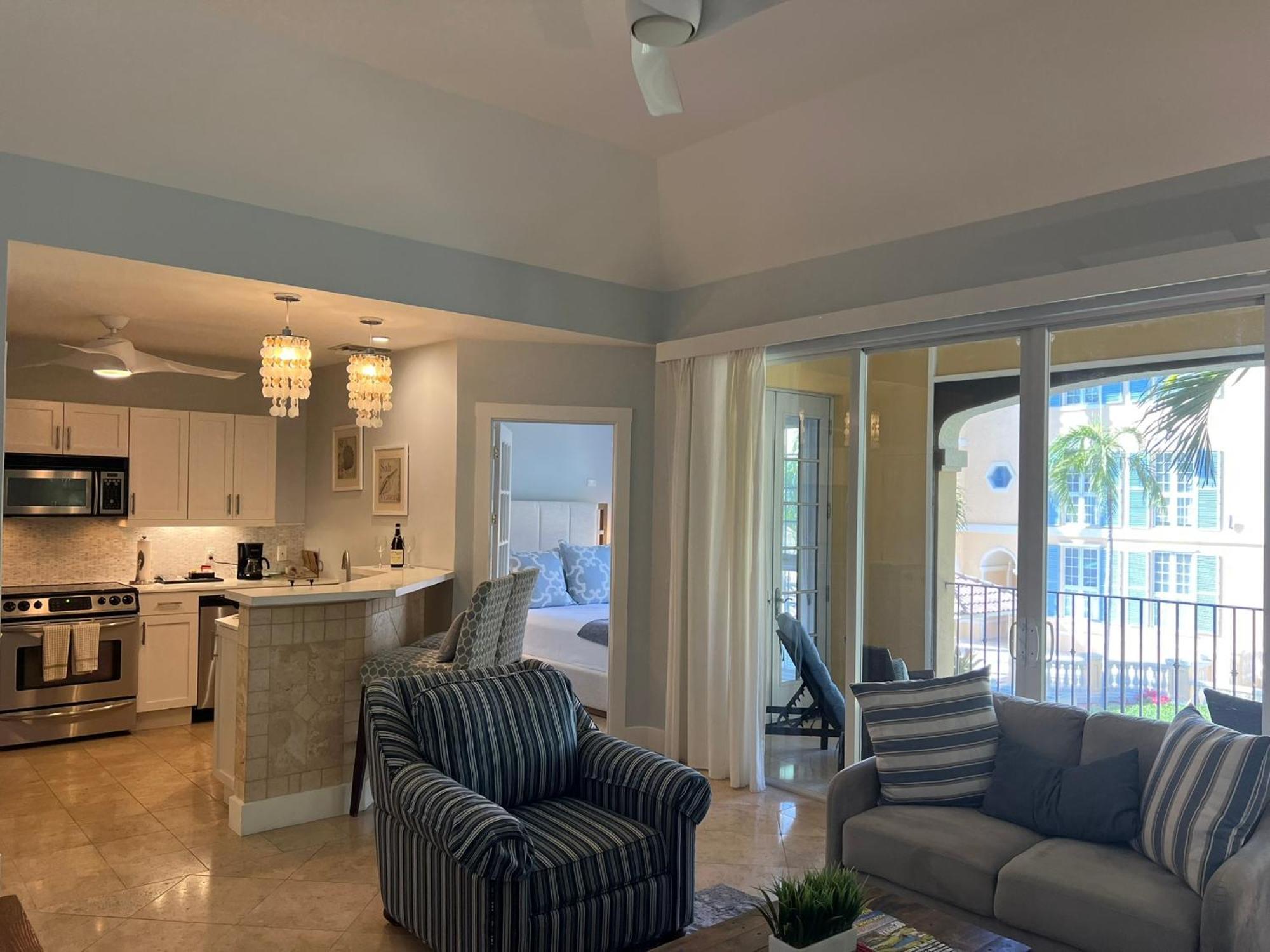 Villa Renaissance Grace Bay Exterior photo