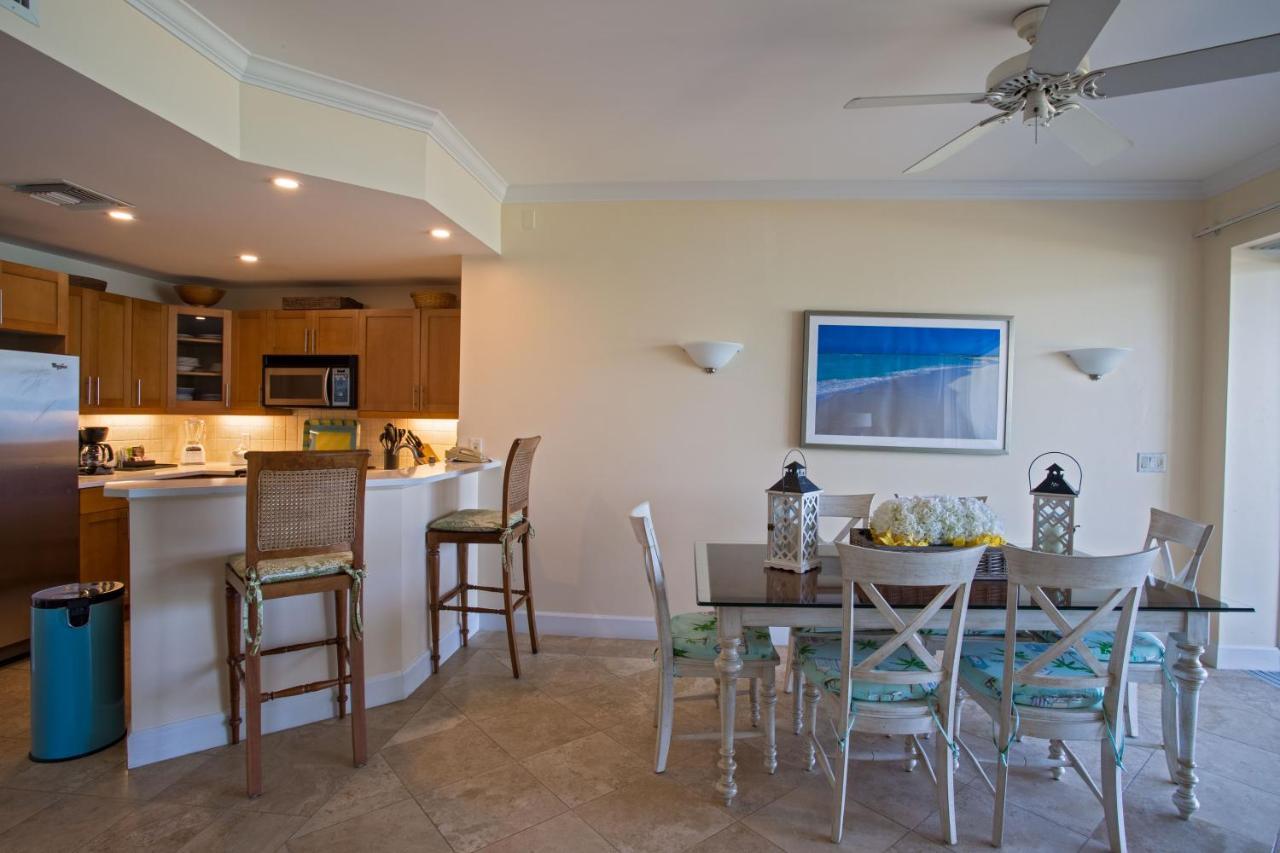 Villa Renaissance Grace Bay Exterior photo