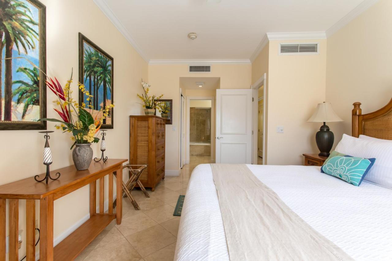 Villa Renaissance Grace Bay Exterior photo